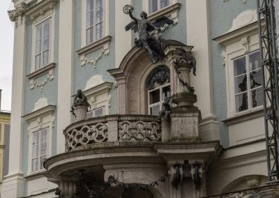 palace balcony